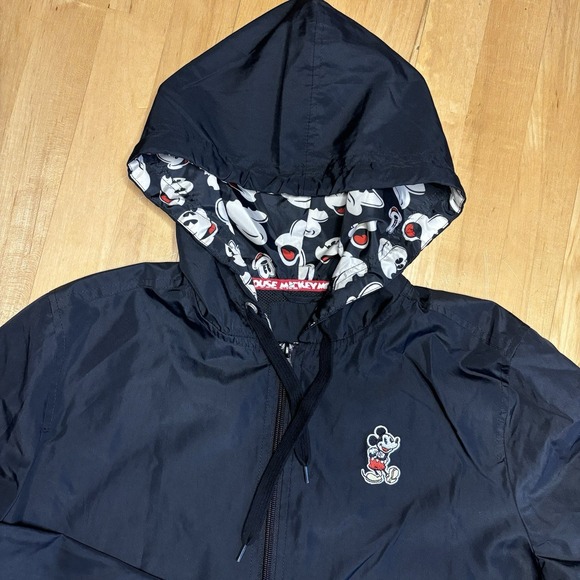 Disney Parks Mickey Mouse Windbreaker Jacket Medium Rain Black Hooded Travel - Picture 2 of 10